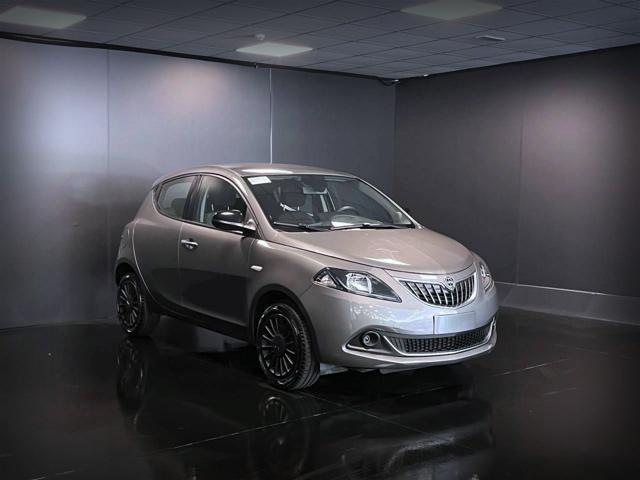 LANCIA Ypsilon 1.0 FireFly 5 porte S&S Hybrid Ecochic Silver