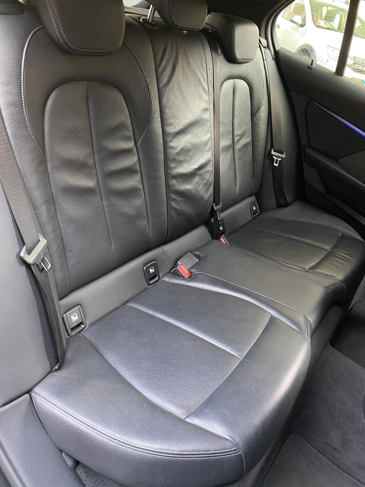 BMW M 135i xDrive auto 306cv