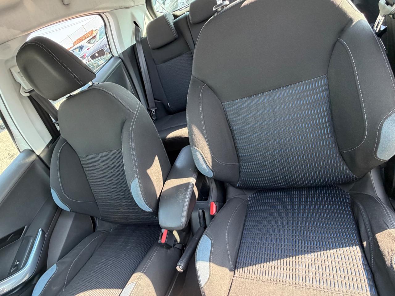 Peugeot 208 1.2 VTi 82 CV 5 porte GPL