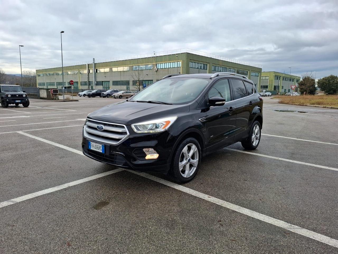 Ford Kuga 2.0 TDCI 150 CV S&S 4WD Powershift Titanium