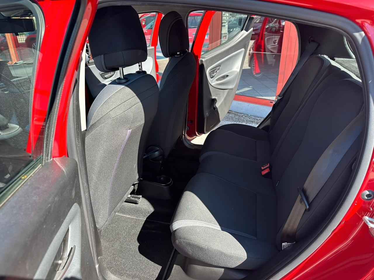 Lancia Ypsilon 1.2 69 CV 5 porte