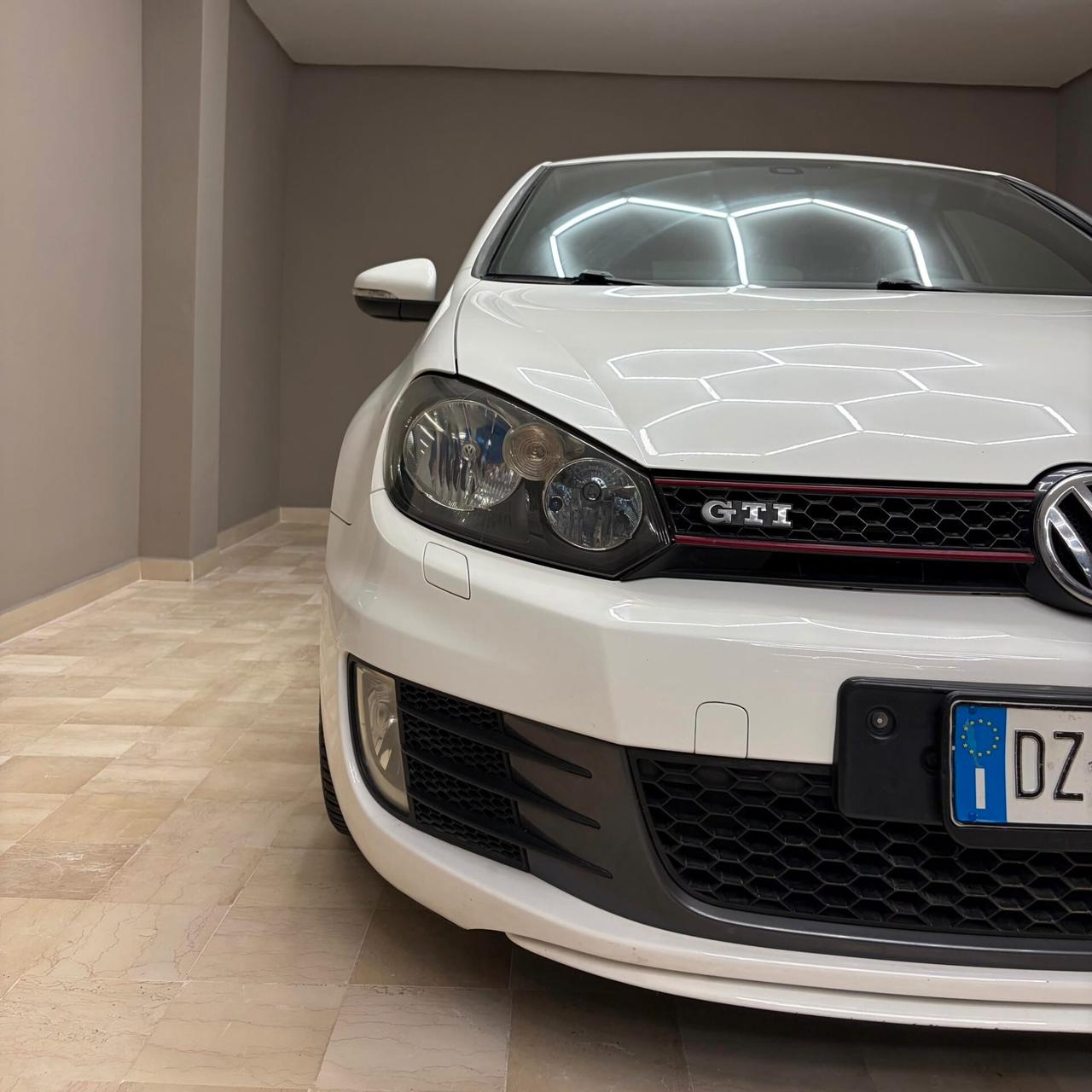 Volkswagen Golf GTI 2.0 TSI 5p.