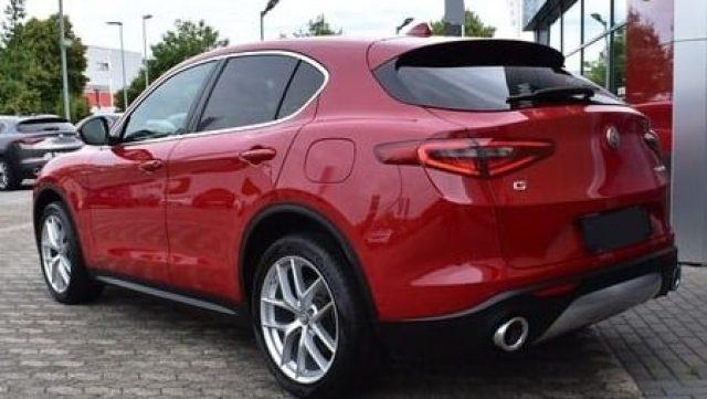 ALFA ROMEO Stelvio 2.0 Turbo 280 CV AT8 Q4 Super