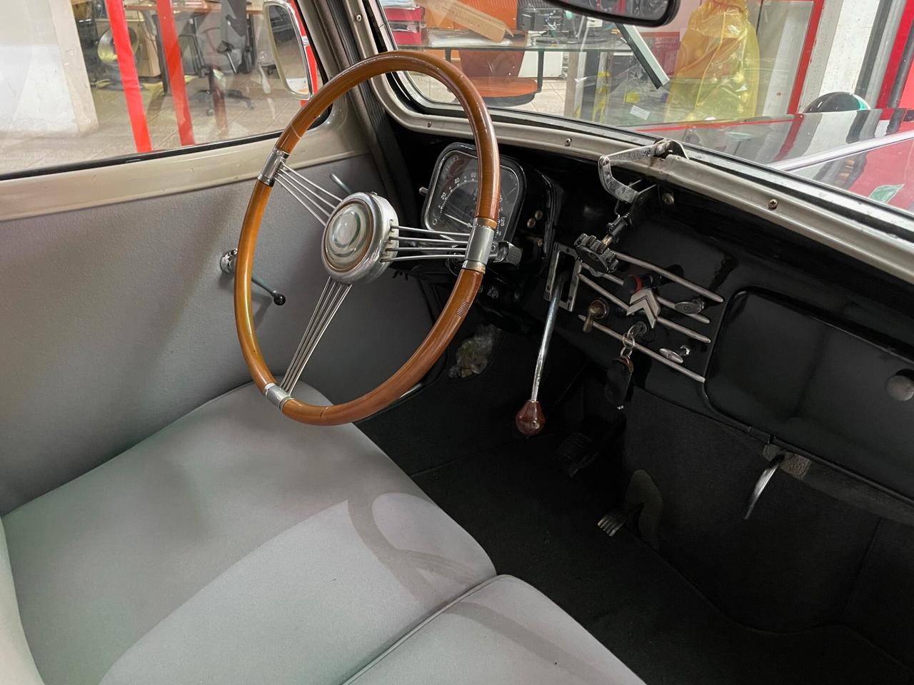 Citroen Traction Avant 11 BL