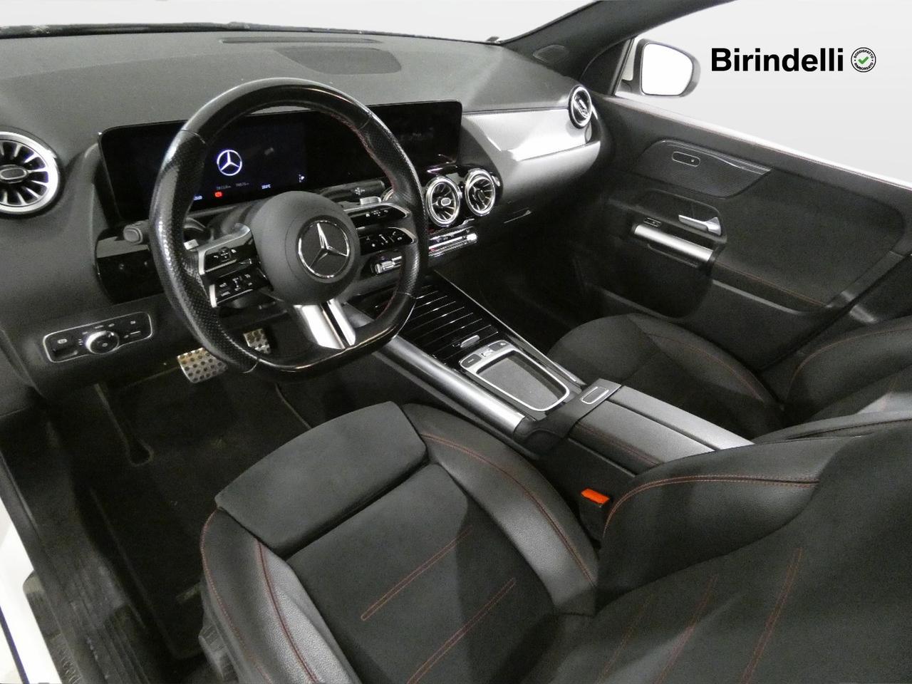 Mercedes-Benz GLA (H247) - GLA 200 d Automatic AMG Line Premium