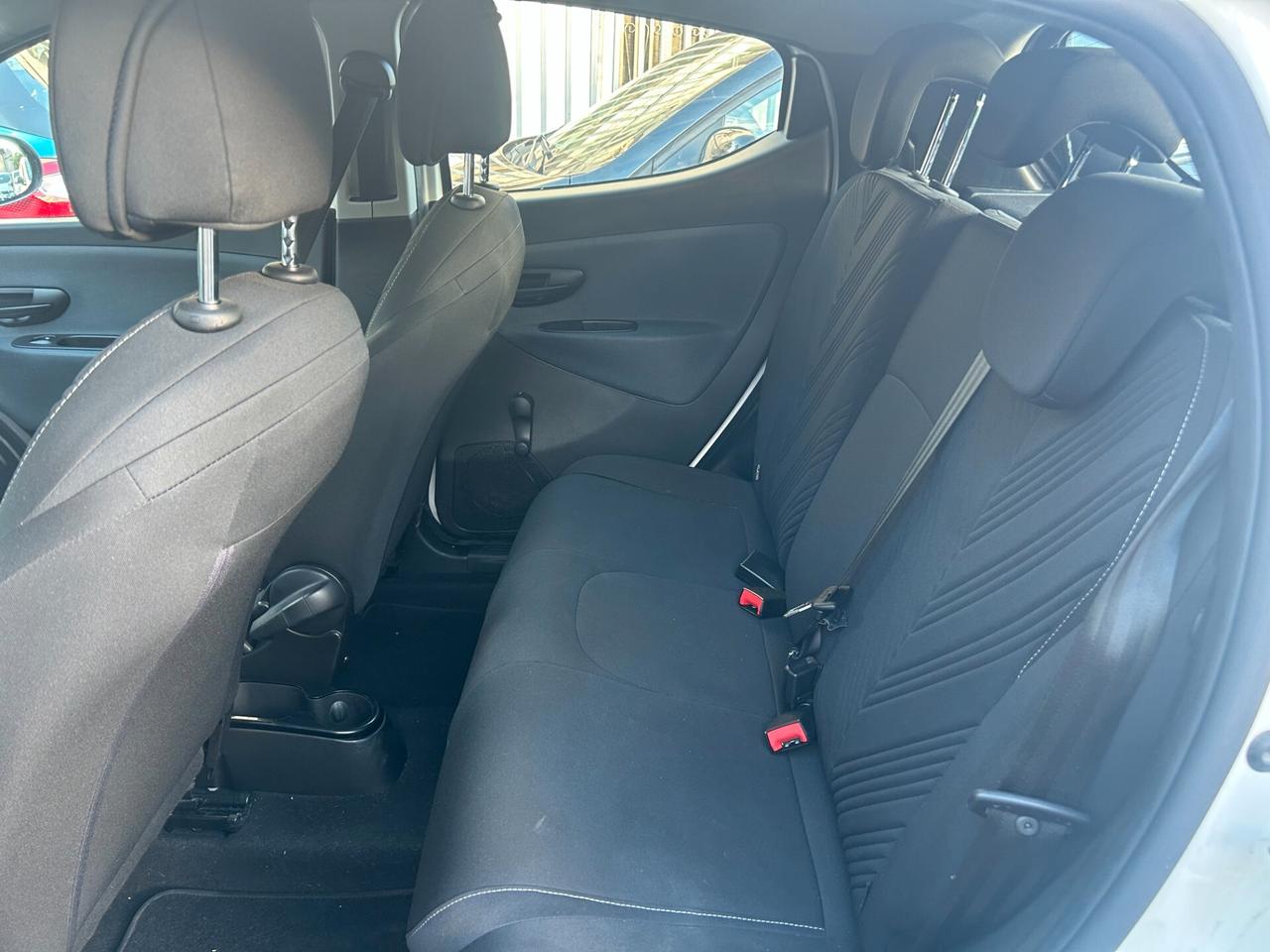 Lancia Ypsilon 1.2 69 CV 5 porte GPL Gold