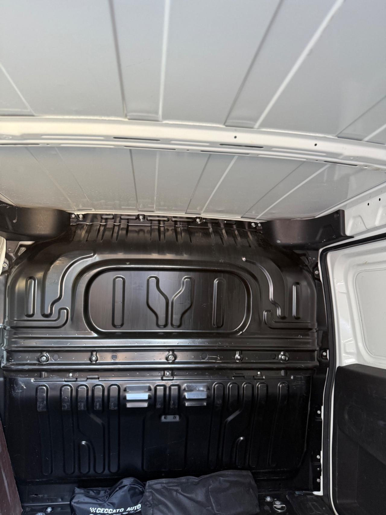 Fiat Doblo MULTIJET, 3 POSTI CON NAVIGATORE,BLUETOOTH,SCHERMO TOUCH,ANDROID AUTO