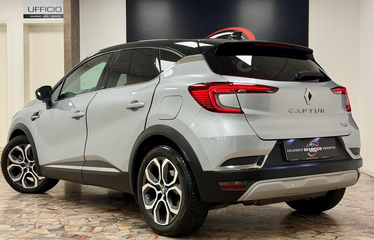 Renault Captur Plug-in Hybrid E-Tech 160 CV Intens