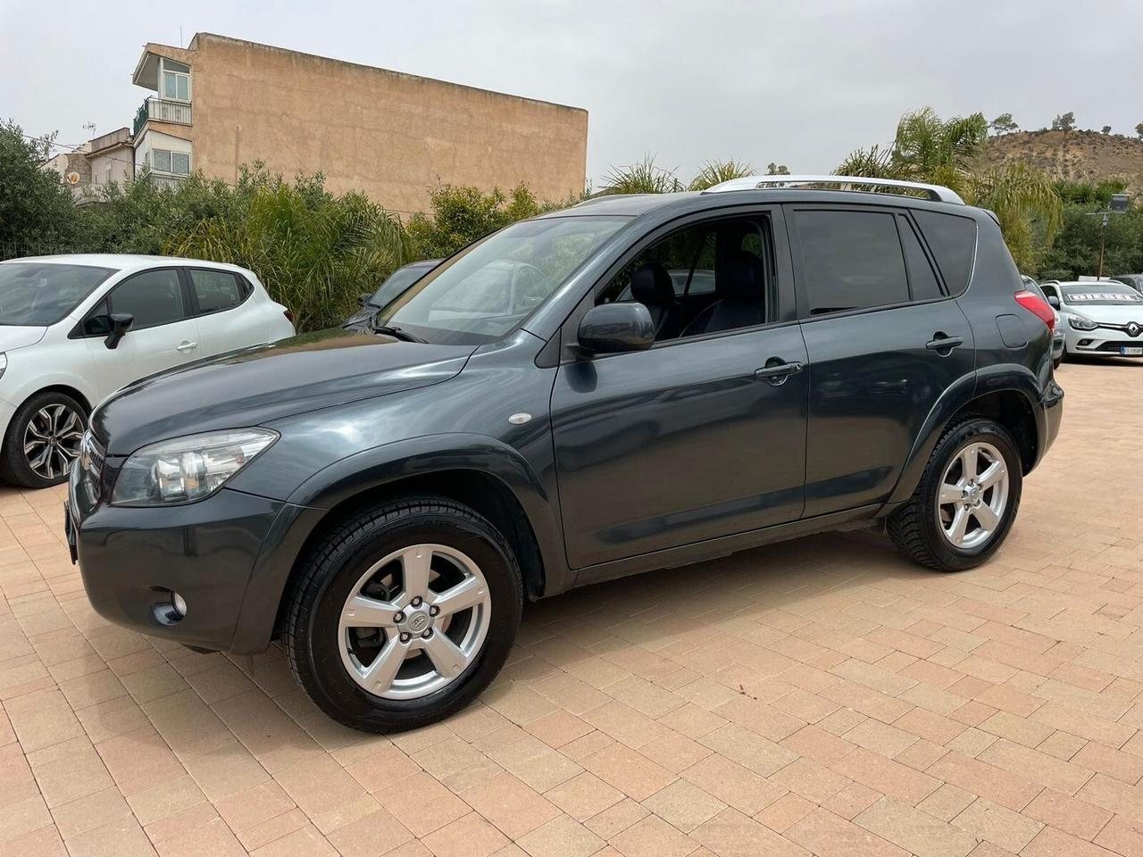 Toyota RAV 4 4x4"Finanziabile Senza usta Paga"