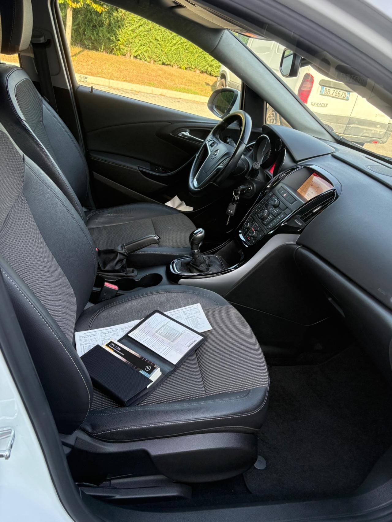 Opel Astra 1.6 CDTI EcoFLEX Sports 2015
