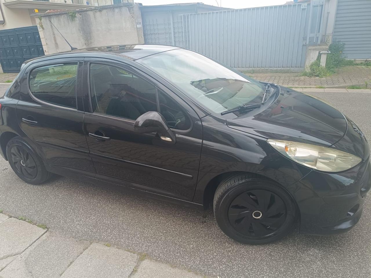 Peugeot 207 1.4 HDi 70CV 5p. XS