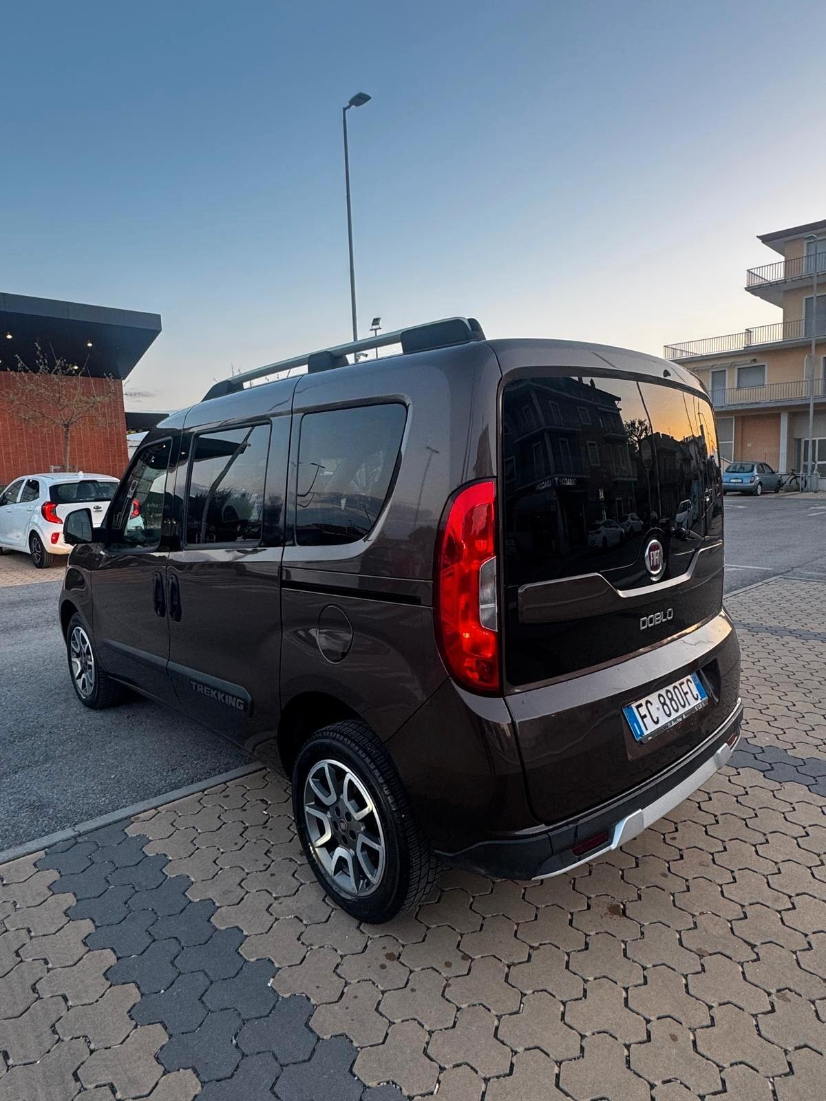 Fiat Doblò 1.6 MJT 16V 120CV Trekking NEOPATENTATI