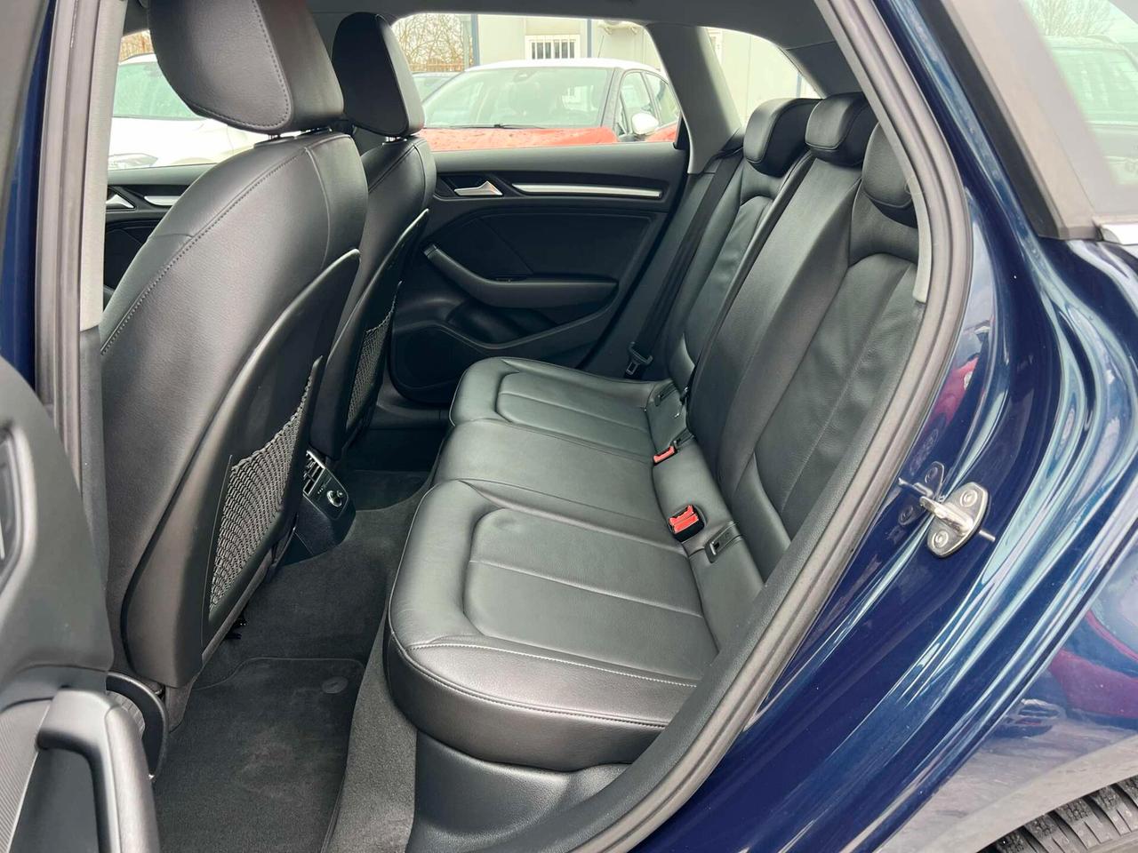 Audi A3 1.6 TDI 116 CV S tronic -PELLE-XENO
