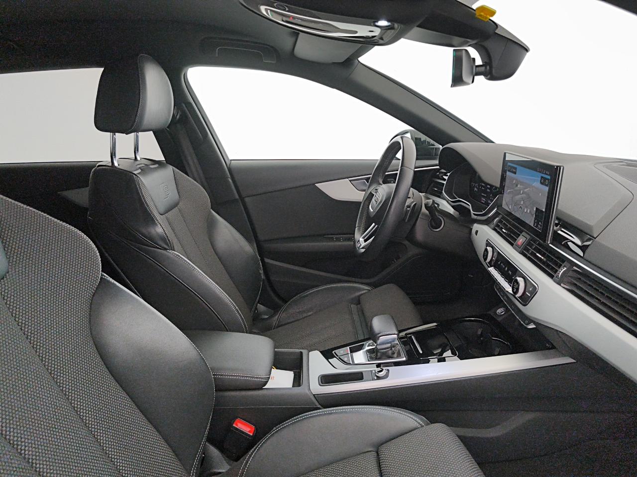 Audi A4 Avant 40 2.0 tdi mhev S line edition 204cv