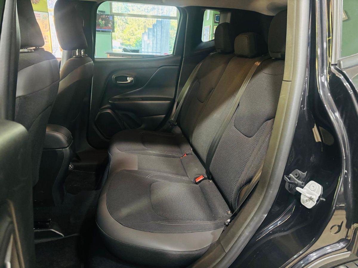 Jeep Renegade 1.6 M.Jet 120cv Dawn of Justice Total Black