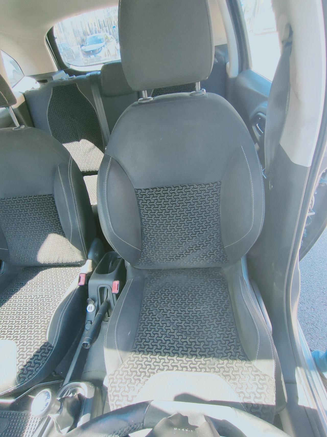 Citroen C3 1.4 HDi 70 Style per Neopatentati