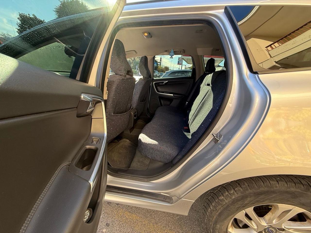 Volvo XC 60 Business 2.0 D4 #8045