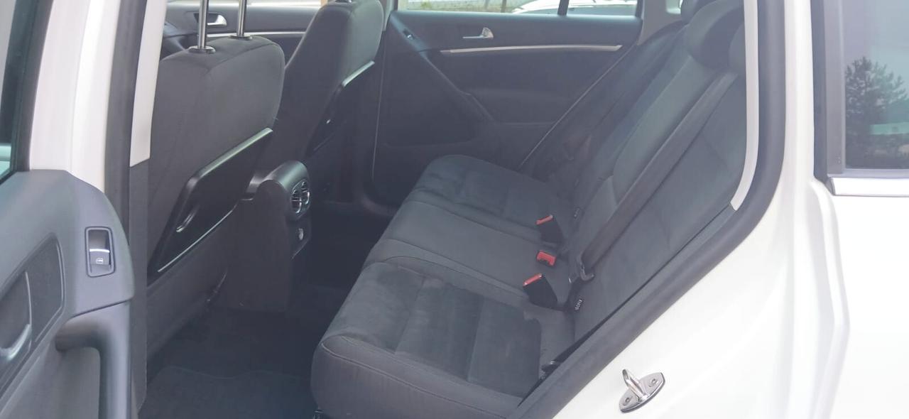 Volkswagen Tiguan 2.0 TDI 140 CV Sport & Style BlueMotion - 2013