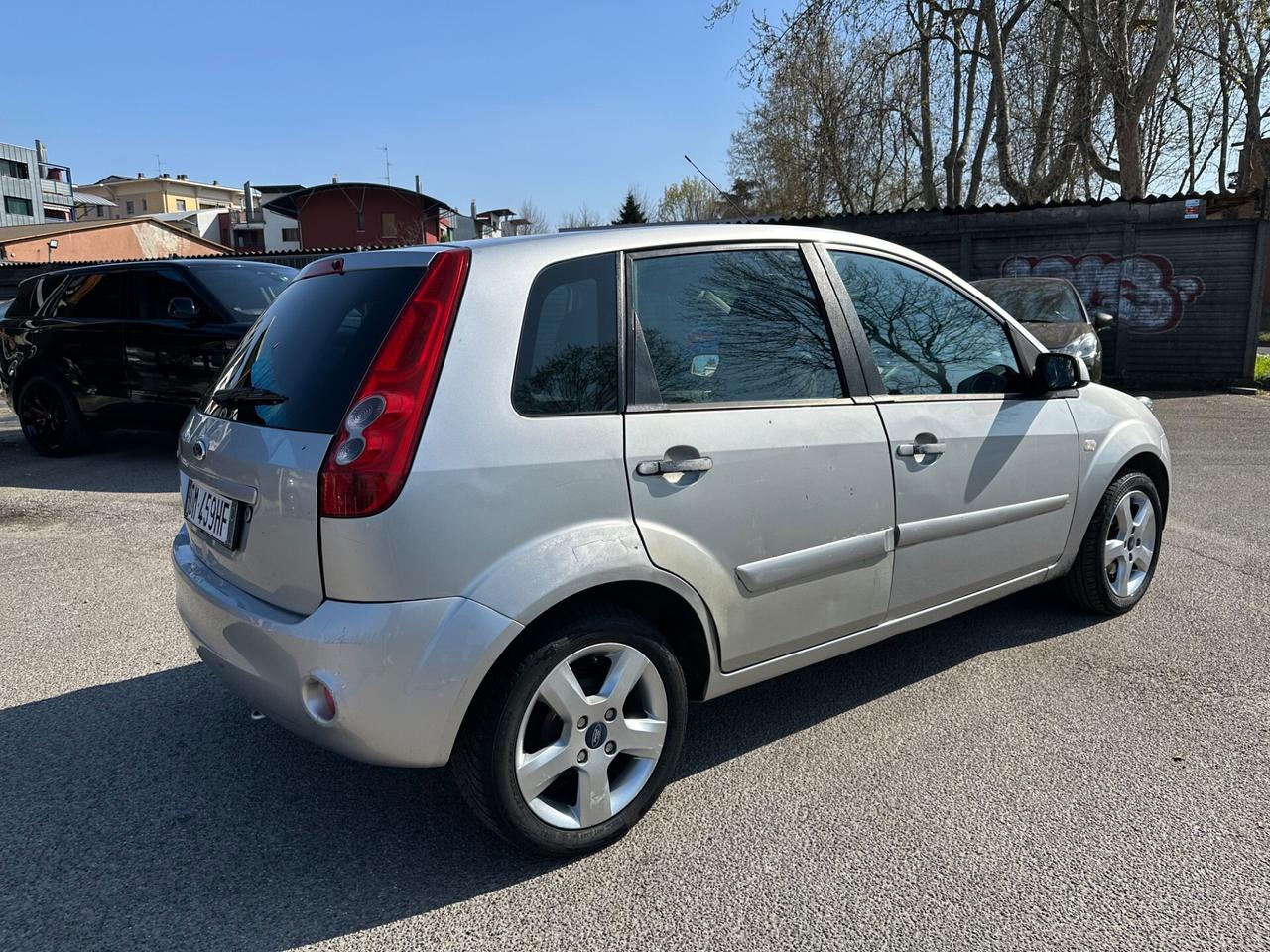 Ford Fiesta 1.2 BENZINA - NEOPATENTATI