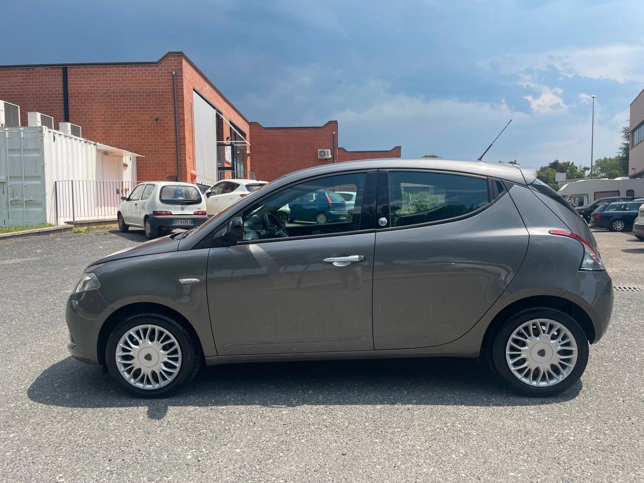 Lancia Ypsilon 1.2 69 CV 5 porte GPL Ecochic Gold - OK NEOPATENTATI