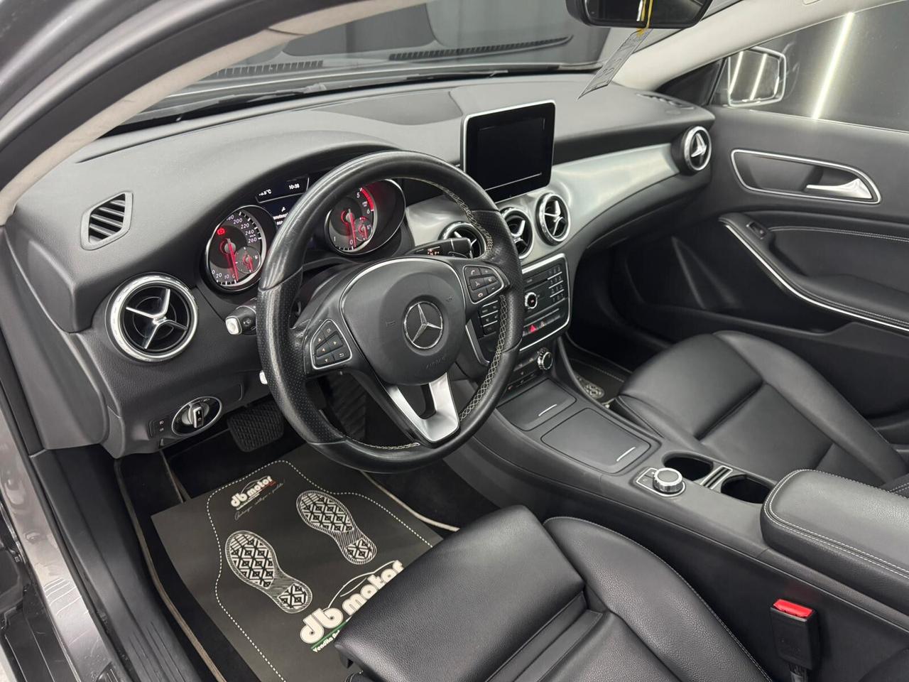 Mercedes-benz GLA 200 180 d Automatic Executive