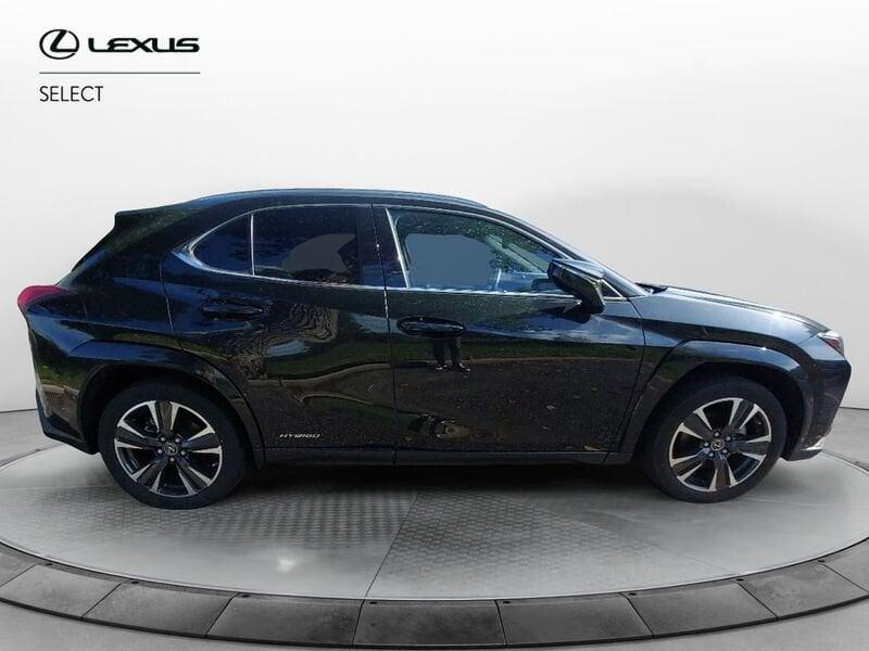 Lexus UX Hybrid 4WD Luxury