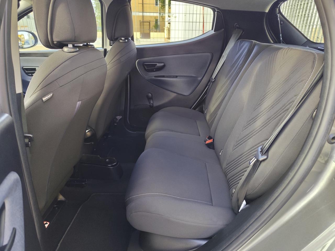 Lancia Ypsilon 1.0 FireFly 5 porte S&S Hybrid Gold