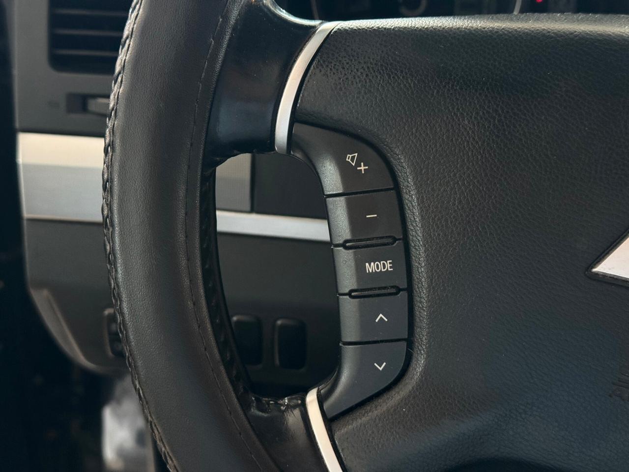 MITSUBISHI PAJERO 3.8cc V6 24V 250CV AUTOMATICO
