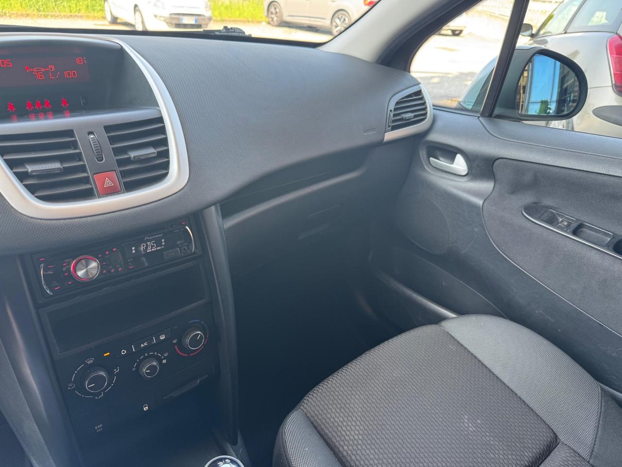 Peugeot 207 1.4 8V 75CV 5p. Energie Sport ECO GPL