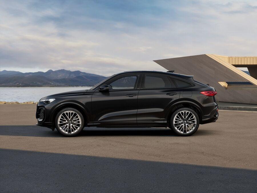 AUDI Audi Q5 Sportback S line edition e-hybrid quattro 220 kW S tronic