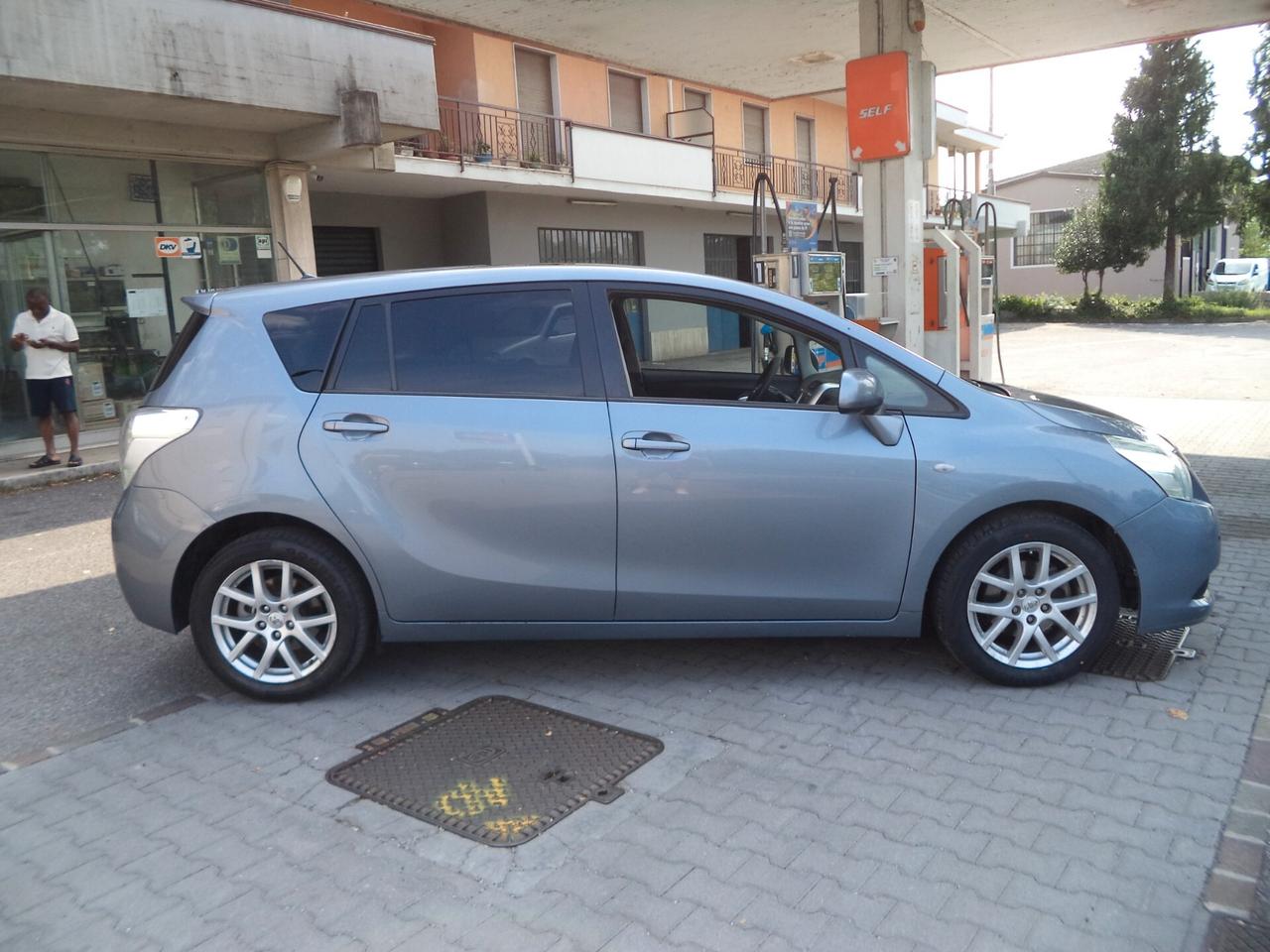 Toyota Verso 2.0 D Luxury Pack 7 posti UNIPROPRIETARIO BELLA