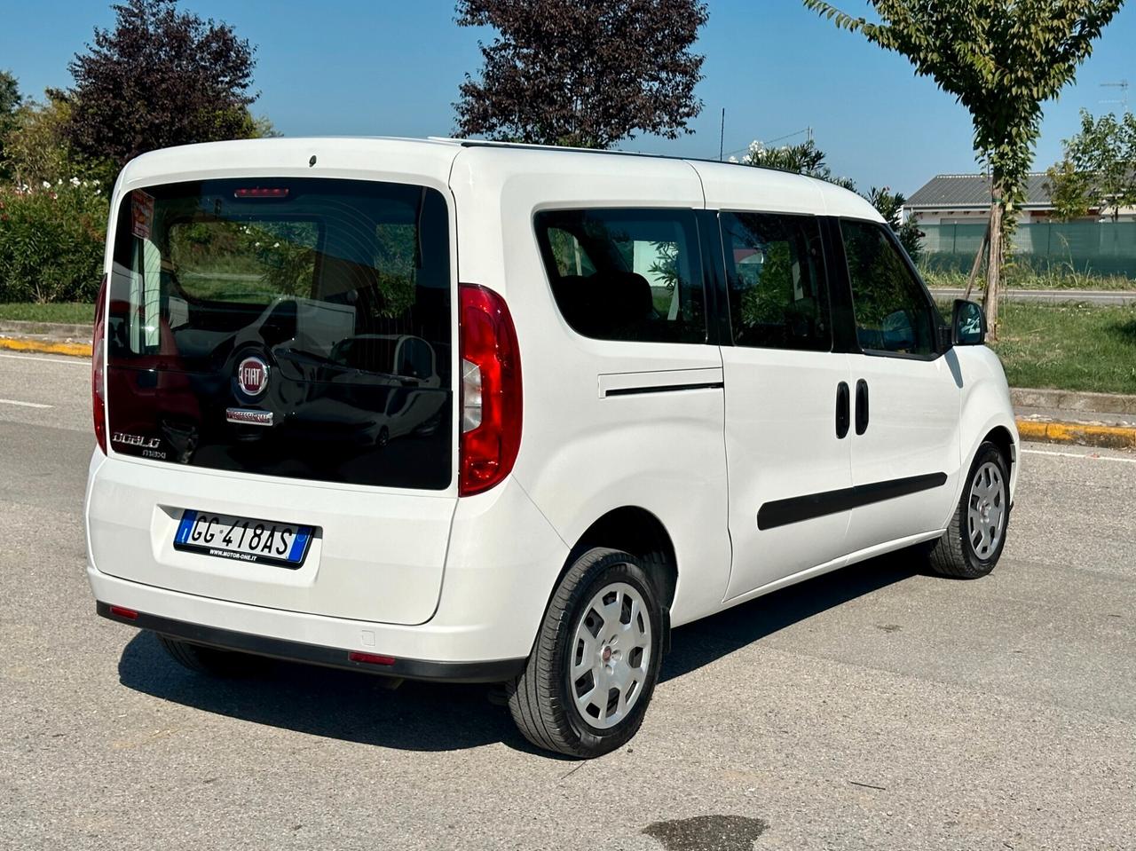 Fiat Doblo MAXI AUTOCARRO 5 POSTI N1 1.6 mjt Lounge