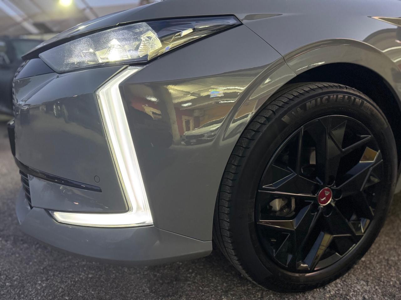 DS4 BlueHDi 130 aut. Performance Line+ Tetto Led a