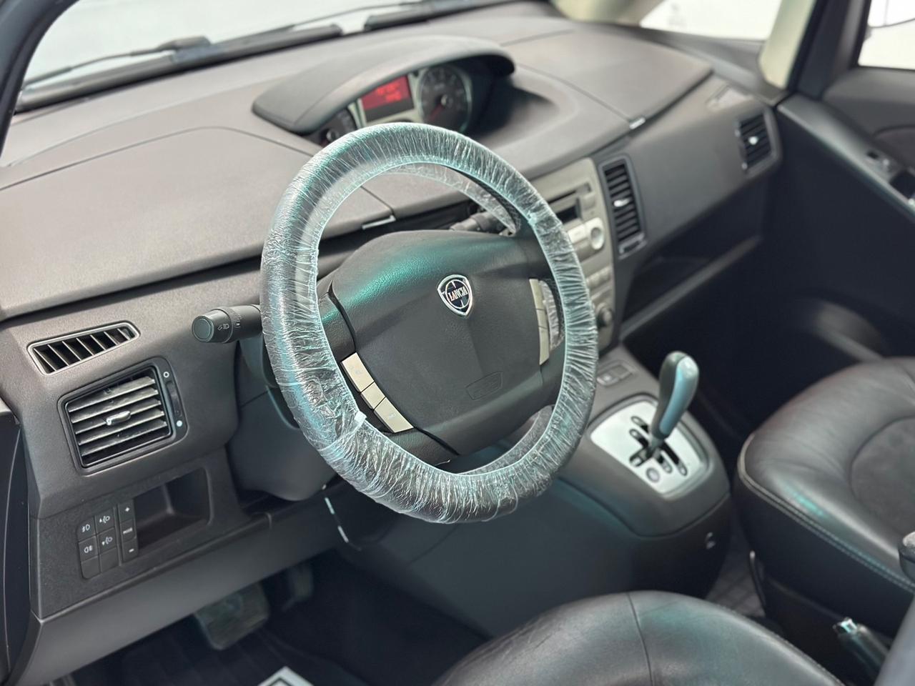 Lancia MUSA 1.3 Mjet cambio automatico NUOVO/tetto pano