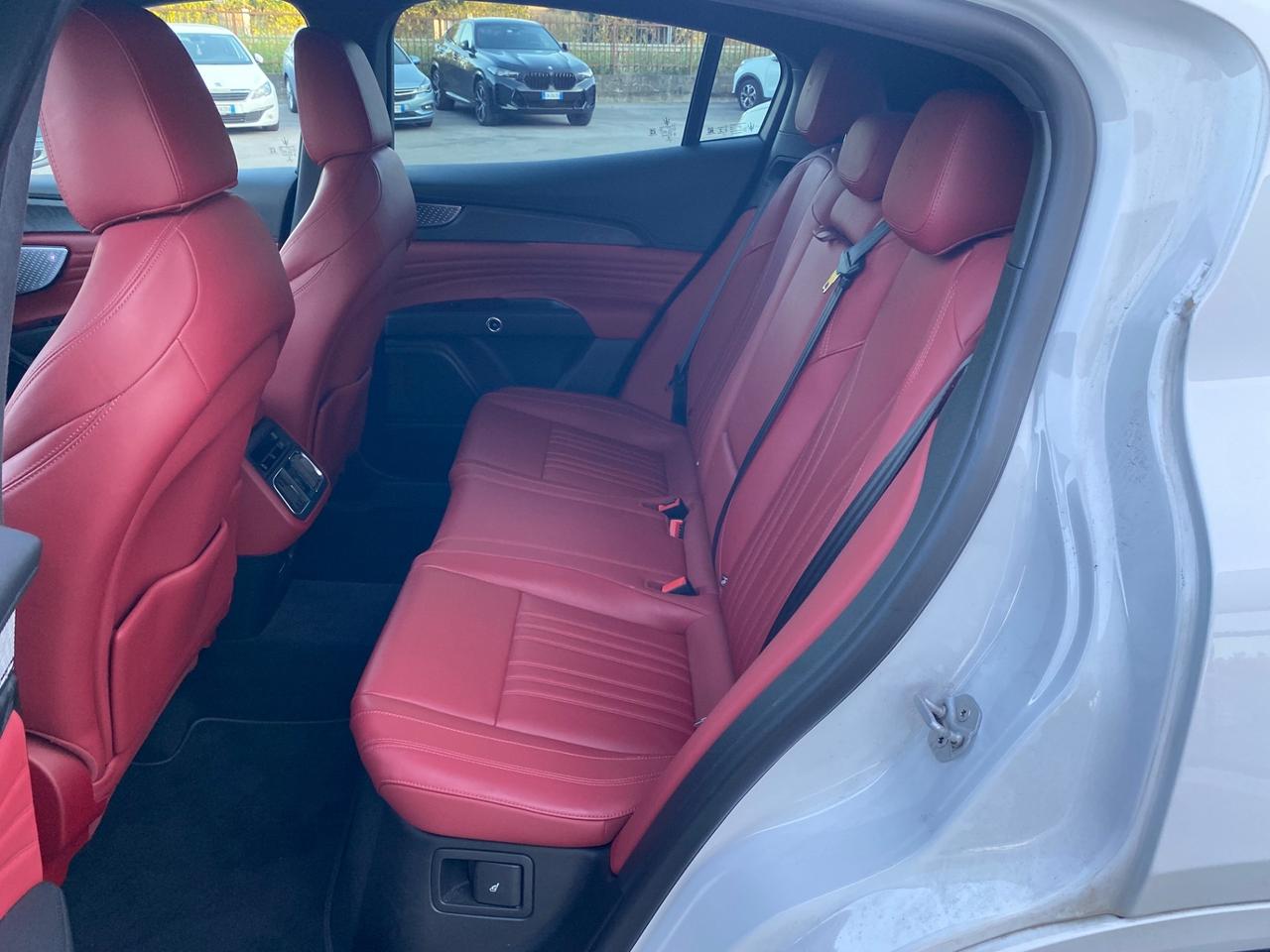 Maserati Grecale MHEV 300 CV AWD GT