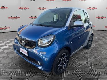 smart fortwo 90 TURBO prime twinamic, LED, NAVI, PANORAMA!