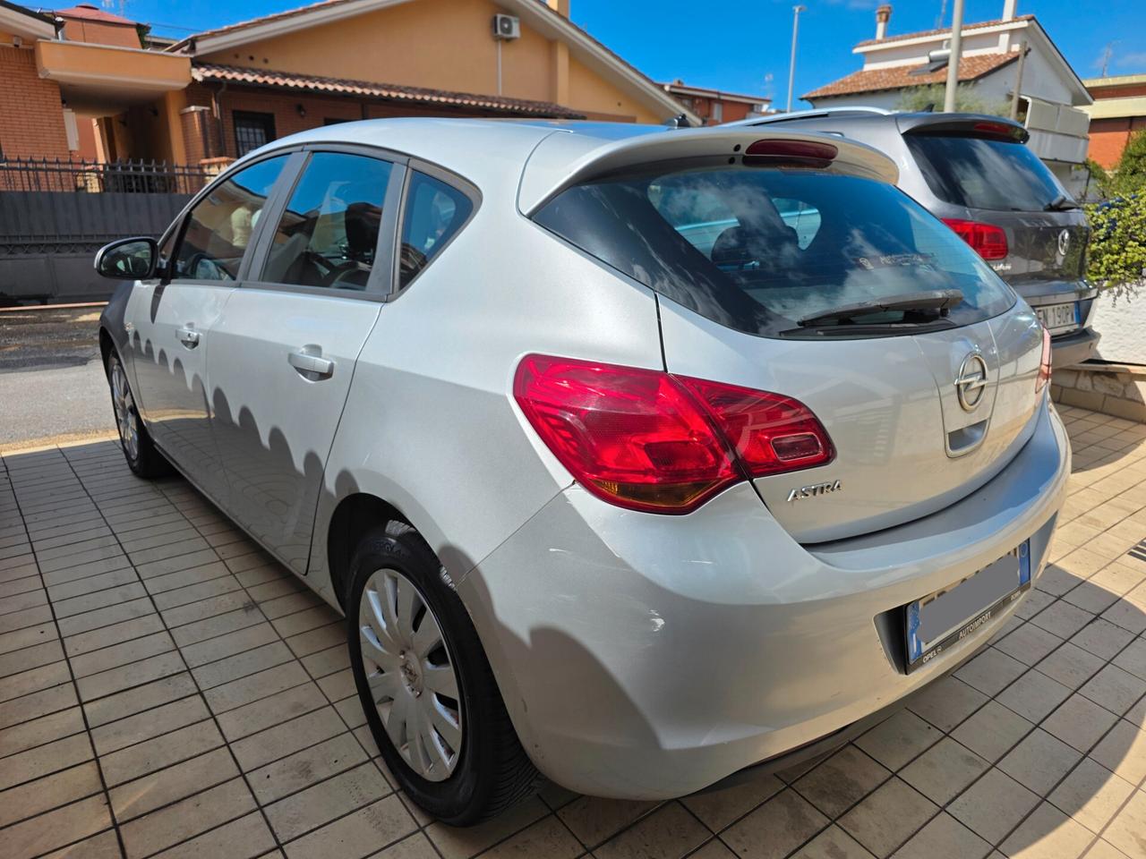 Opel Astra 1.4 16V GPL-TECH 5 porte Enjoy