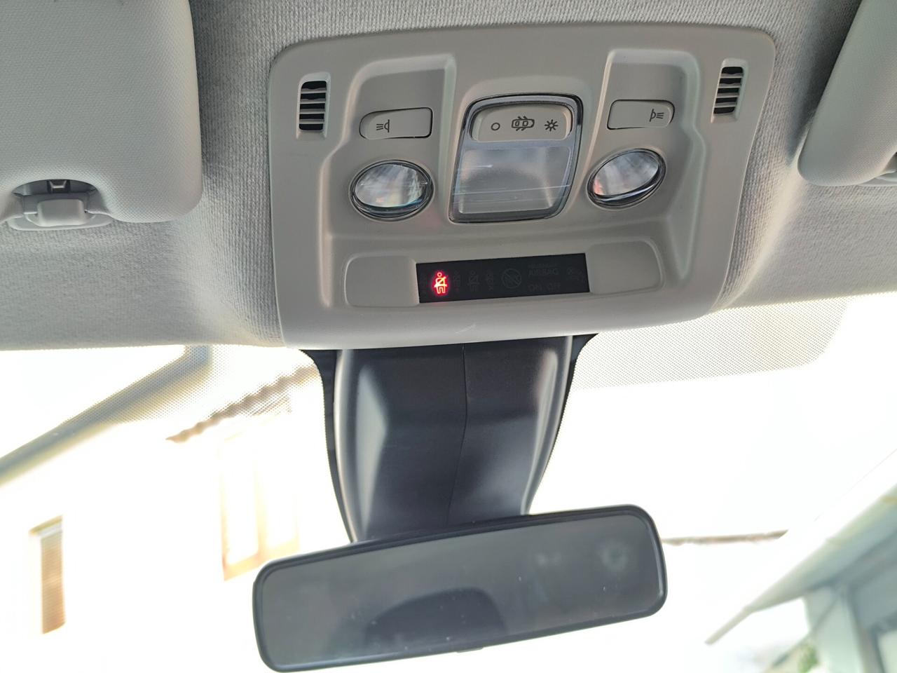 Citroen C3 1.2 Automatica PureTech 110 cv Shine