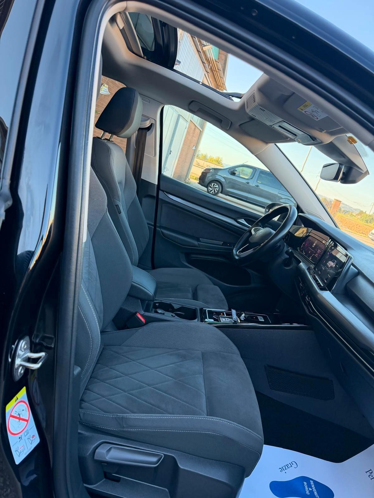 Volkswagen Golf 2.0 TDI DSG SCR Style TETTO APRIBILE E SEDILI ELETTRICI