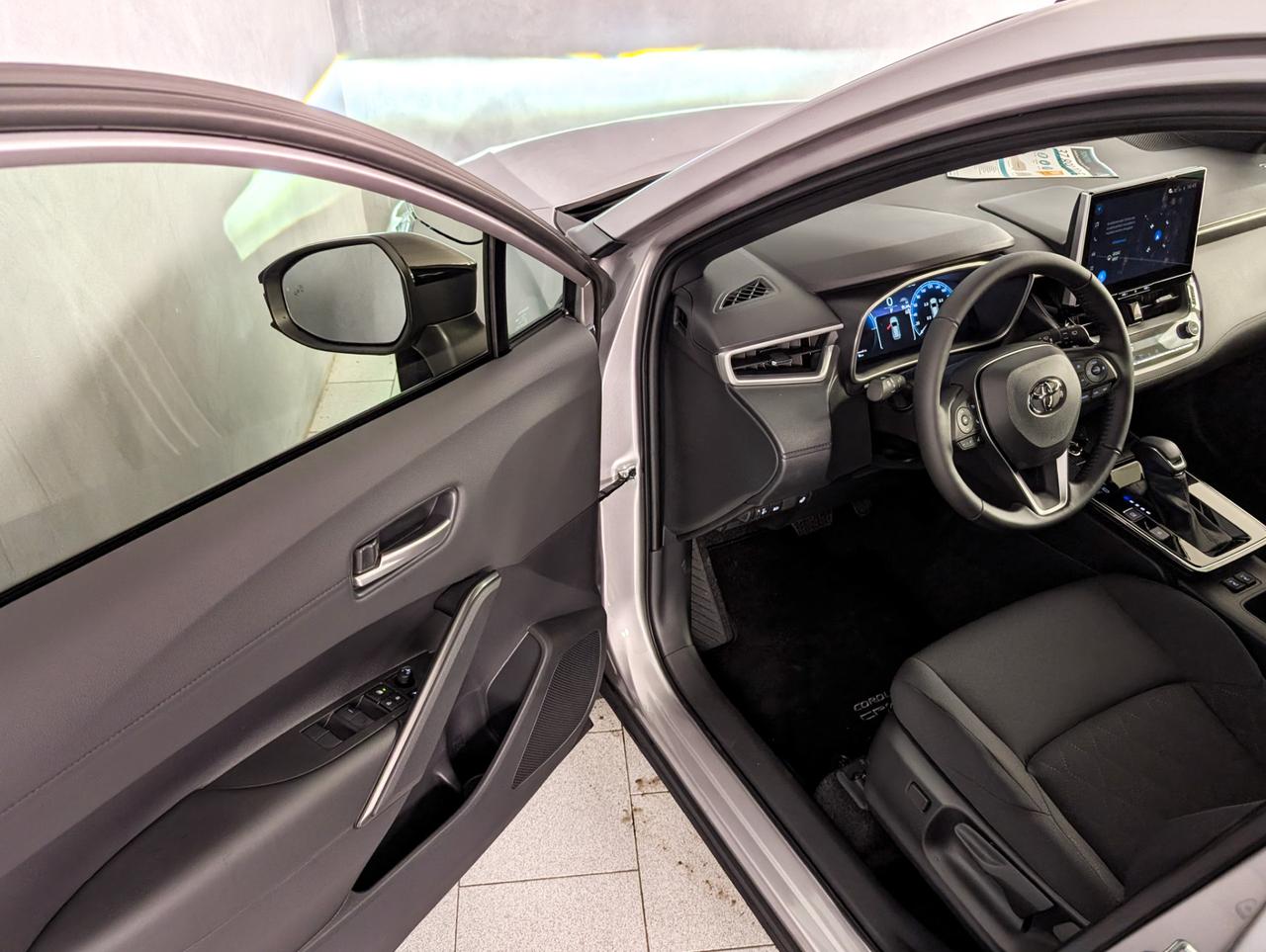 Toyota 1.8 Hybrid 140cv e-cvt Icon Style