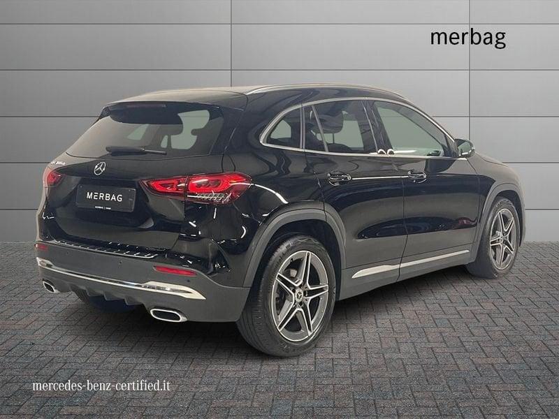 Mercedes-Benz GLA 180 d Automatic Premium