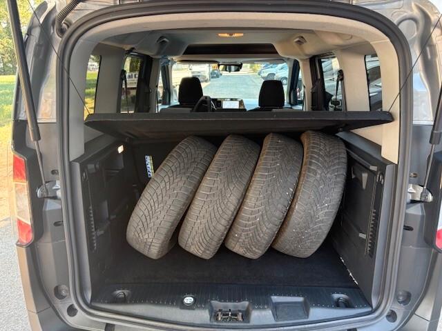 Ford Tourneo Courier 1.0 EcoBoost Active