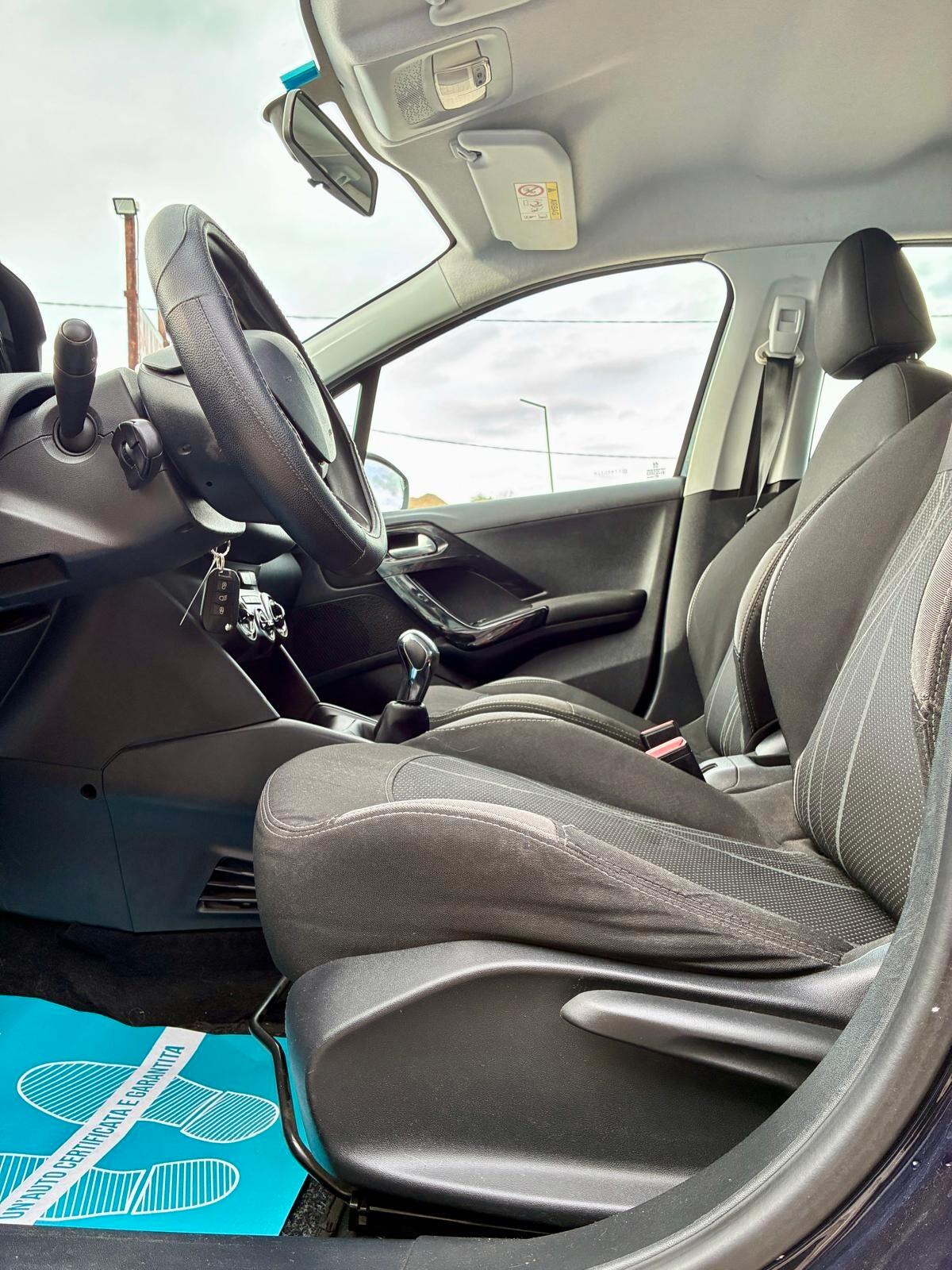 Peugeot 208 1.4 HDi 68 CV 5 porte Allure - OK NEOPATENTATO