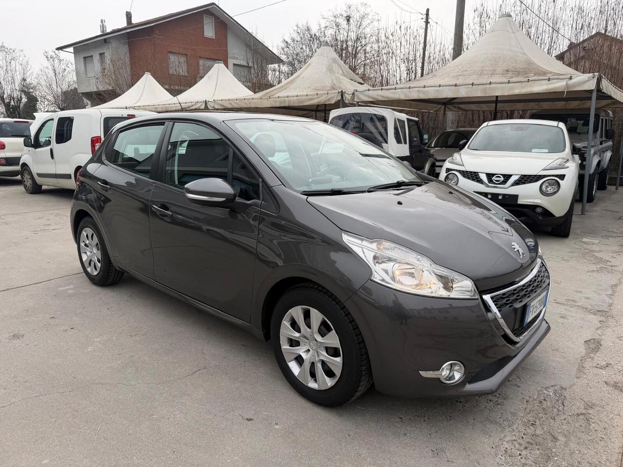 Peugeot 208 PureTech 82 5 porte Allure