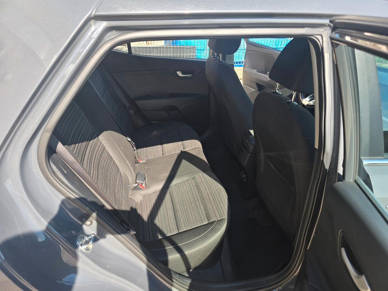 Kia Stonic 1.0 T-GDi 100 CV MHEV MT Style