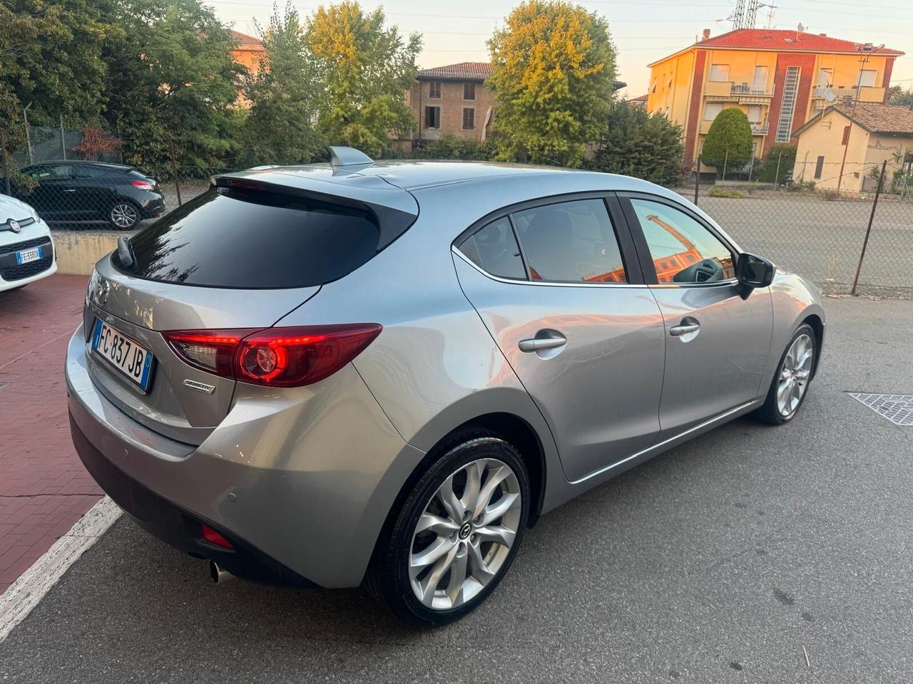 Mazda 3 2016 2.2 Diesel Skyactiv-D Exceed