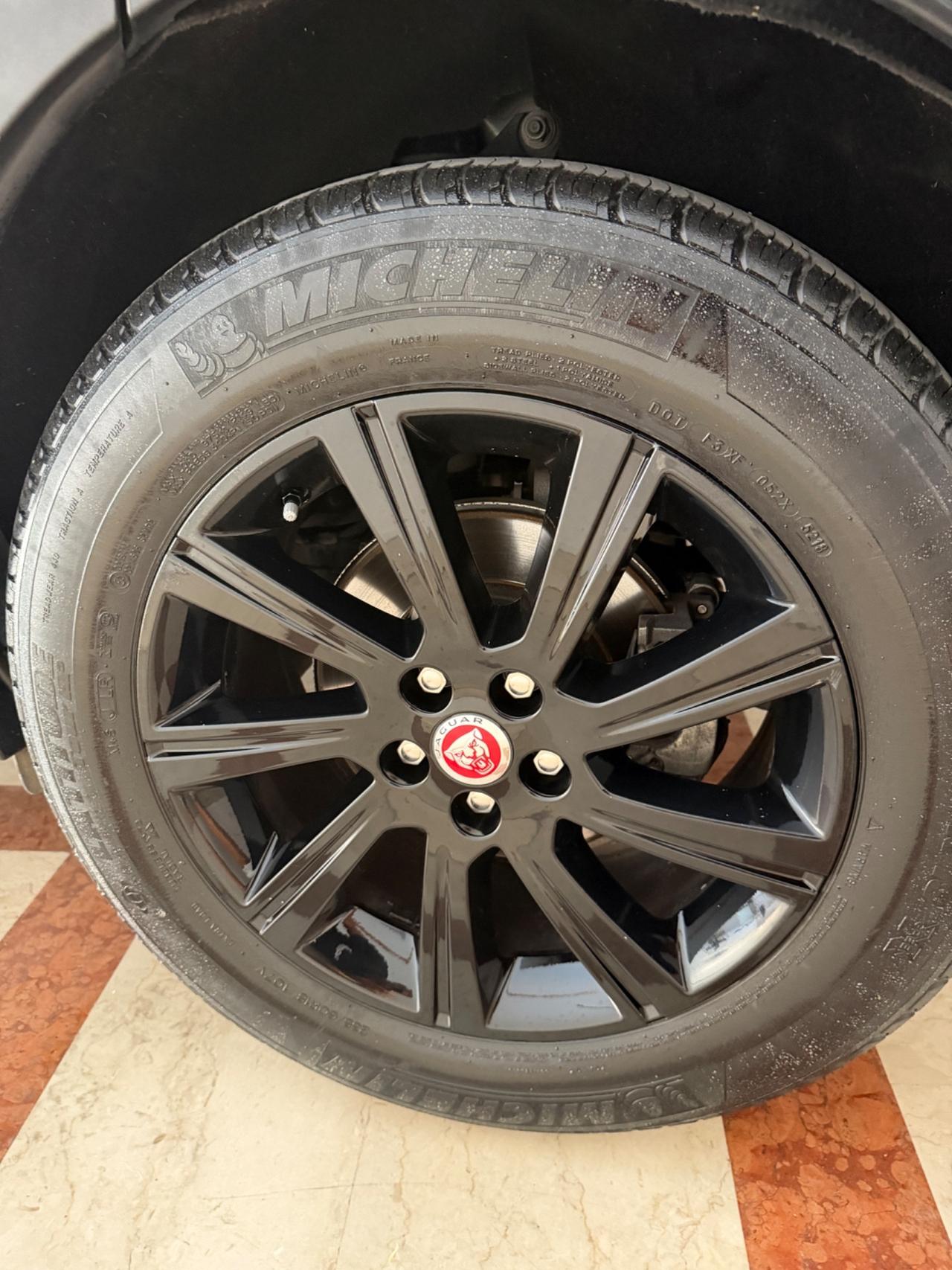 Jaguar E-Pace 2.0D 150 CV AWD R-Dynamic S