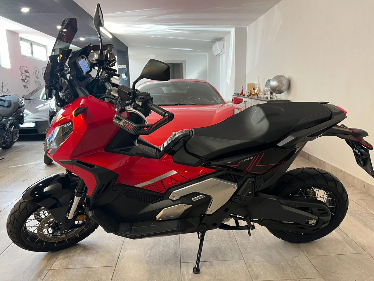 HONDA X-ADV 750 SPECIAL EDITION 2024