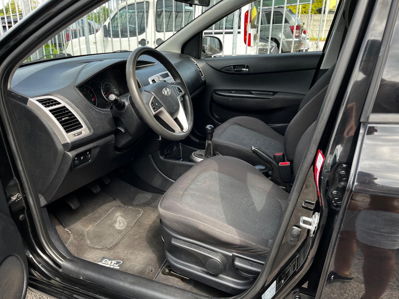 Hyundai i20 1.2 5p. Comfort FRIZIONE NUOVA - OK NEOPATENTATI