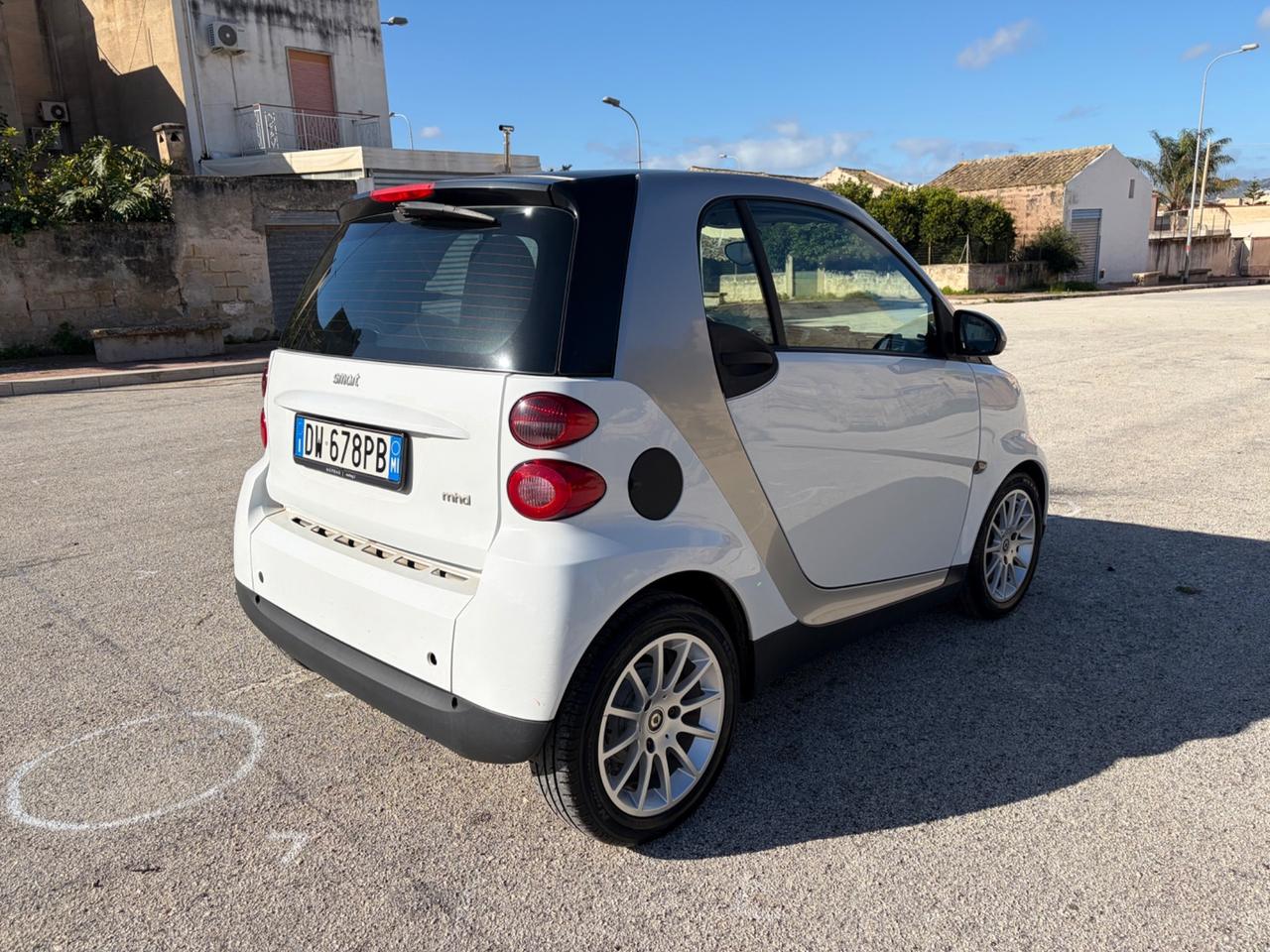 Smart ForTwo 1000 52 kW MHD coupé passion